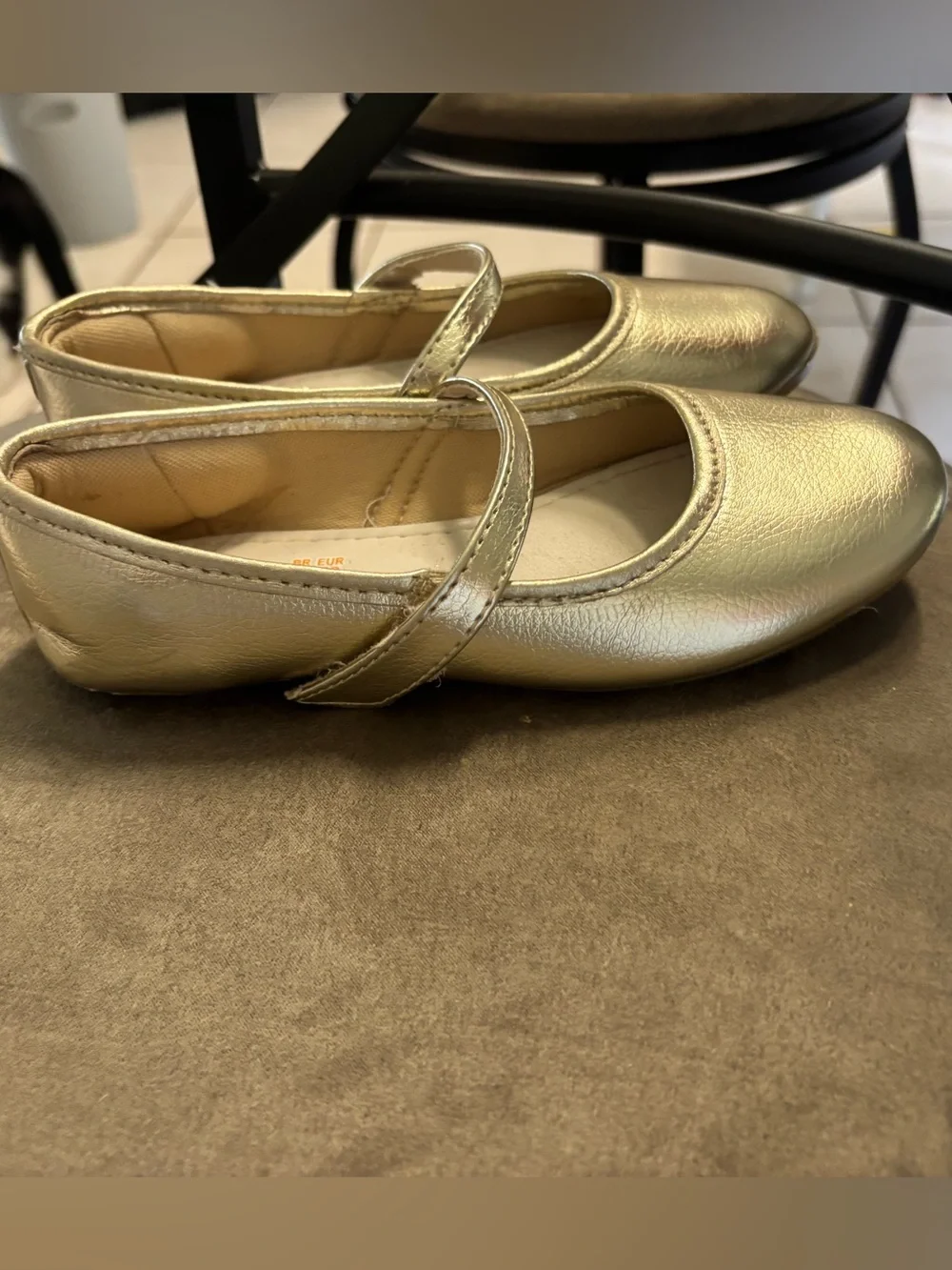 Size 13 Kimey Bailarina Metallic Gold Mary Janes with Hook/Loop Strap.  In VVGUC